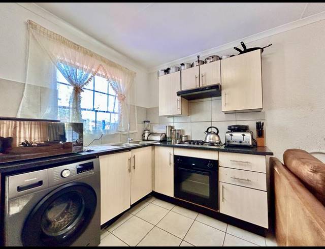 3 BEDROOM HOUSE FOR SALE IN HEATHERVIEW